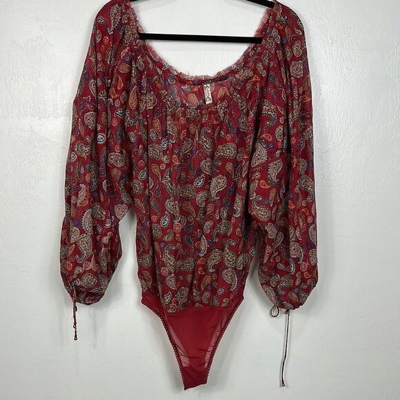 Free People Sundown Rust Red Paisley Print Off-the-Shoulder Bodysuit Size M - Picture 4 of 12
